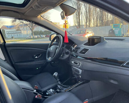 Серый Рено Меган, объемом двигателя 1.46 л и пробегом 230 тыс. км за 10000 $, фото 5 на Automoto.ua