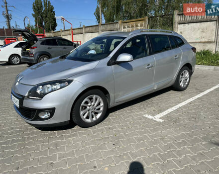 Серый Рено Меган, объемом двигателя 1.46 л и пробегом 230 тыс. км за 8000 $, фото 1 на Automoto.ua