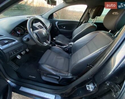 Серый Рено Меган, объемом двигателя 1.46 л и пробегом 256 тыс. км за 7700 $, фото 65 на Automoto.ua
