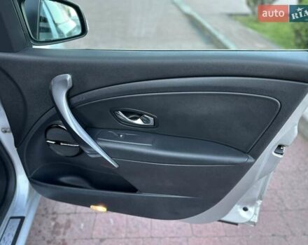 Серый Рено Меган, объемом двигателя 1.5 л и пробегом 258 тыс. км за 8999 $, фото 59 на Automoto.ua