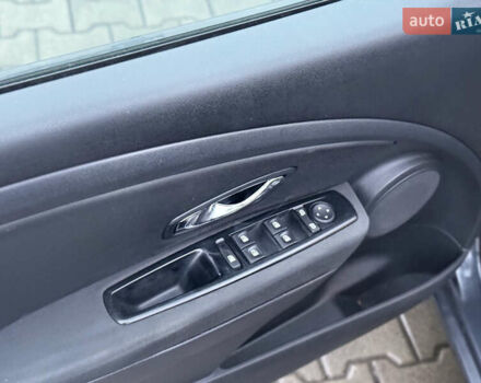 Сірий Рено Меган, об'ємом двигуна 1.6 л та пробігом 243 тис. км за 7499 $, фото 26 на Automoto.ua