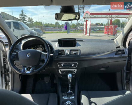 Серый Рено Меган, объемом двигателя 1.46 л и пробегом 230 тыс. км за 8000 $, фото 13 на Automoto.ua