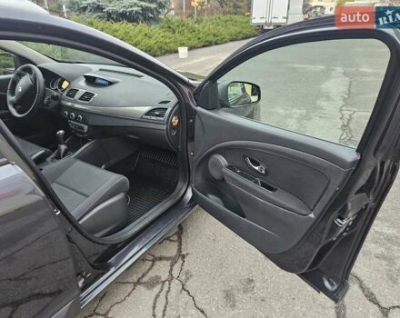 Серый Рено Меган, объемом двигателя 1.6 л и пробегом 173 тыс. км за 7450 $, фото 63 на Automoto.ua