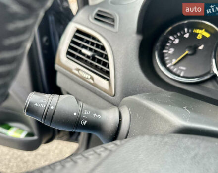 Сірий Рено Меган, об'ємом двигуна 1.5 л та пробігом 255 тис. км за 7700 $, фото 24 на Automoto.ua