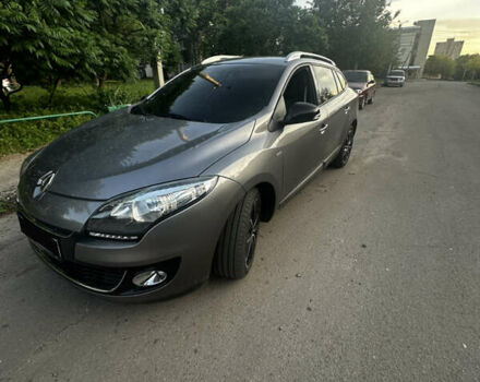 Серый Рено Меган, объемом двигателя 1.5 л и пробегом 234 тыс. км за 9000 $, фото 2 на Automoto.ua