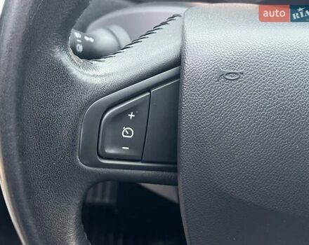 Серый Рено Меган, объемом двигателя 1.46 л и пробегом 230 тыс. км за 7470 $, фото 40 на Automoto.ua