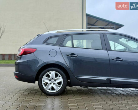 Сірий Рено Меган, об'ємом двигуна 1.6 л та пробігом 243 тис. км за 7499 $, фото 7 на Automoto.ua