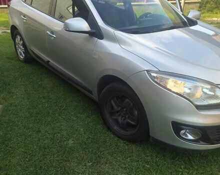 Рено Меган 2013 в Каменке-Бугской на Automoto.ua Серый Рено Меган, объемом двигателя 1.46 л и пробегом 290 тыс. км за 7000 $, фото 4 на Automoto.ua