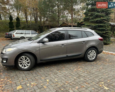 Рено Меган 2013 в Самборе на Automoto.ua Серый Рено Меган, объемом двигателя 1.46 л и пробегом 273 тыс. км за 7450 $, фото 6 на Automoto.ua