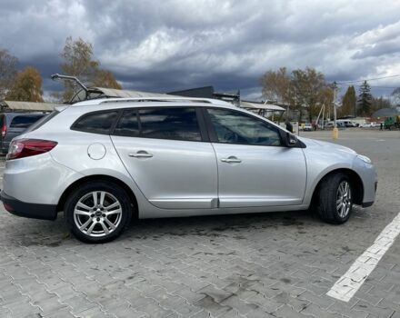 Рено Меган 2013 в Черновцах на Automoto.ua Серый Рено Меган, объемом двигателя 1.5 л и пробегом 255 тыс. км за 8280 $, фото 4 на Automoto.ua