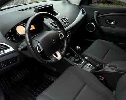 Сірий Рено Меган, об'ємом двигуна 1.46 л та пробігом 215 тис. км за 8899 $, фото 20 на Automoto.ua