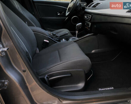 Серый Рено Меган, объемом двигателя 1.5 л и пробегом 256 тыс. км за 8350 $, фото 75 на Automoto.ua