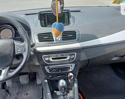 Сірий Рено Меган, об'ємом двигуна 1.46 л та пробігом 365 тис. км за 8300 $, фото 10 на Automoto.ua