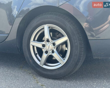 Сірий Рено Меган, об'ємом двигуна 1.6 л та пробігом 170 тис. км за 8300 $, фото 5 на Automoto.ua