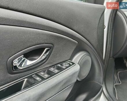 Сірий Рено Меган, об'ємом двигуна 1.5 л та пробігом 235 тис. км за 8899 $, фото 17 на Automoto.ua