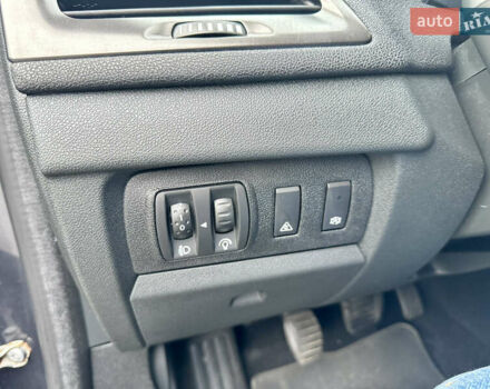 Сірий Рено Меган, об'ємом двигуна 1.5 л та пробігом 255 тис. км за 7700 $, фото 26 на Automoto.ua