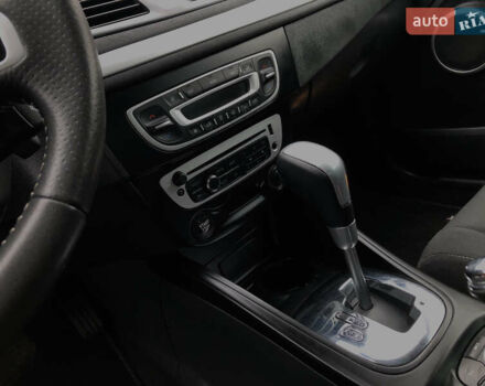 Серый Рено Меган, объемом двигателя 1.5 л и пробегом 256 тыс. км за 8350 $, фото 43 на Automoto.ua