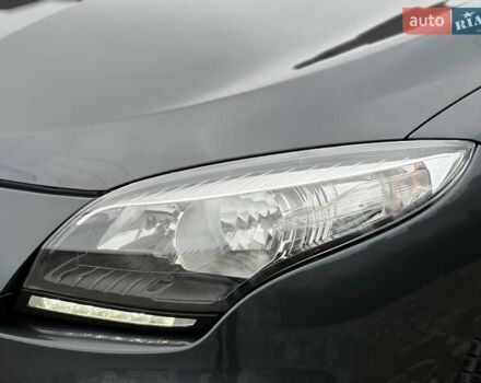 Серый Рено Меган, объемом двигателя 1.46 л и пробегом 230 тыс. км за 7470 $, фото 9 на Automoto.ua