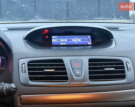 Сірий Рено Меган, об'ємом двигуна 1.6 л та пробігом 243 тис. км за 7499 $, фото 32 на Automoto.ua