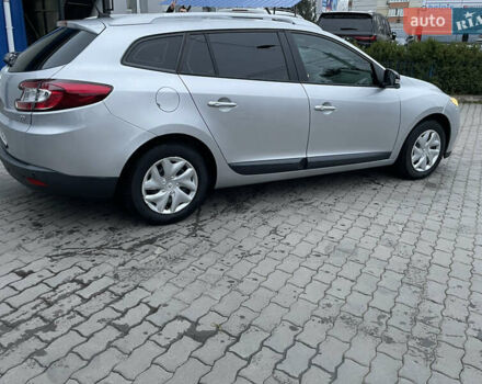 Серый Рено Меган, объемом двигателя 1.46 л и пробегом 260 тыс. км за 8500 $, фото 2 на Automoto.ua