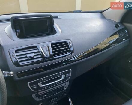 Серый Рено Меган, объемом двигателя 1.5 л и пробегом 194 тыс. км за 8850 $, фото 118 на Automoto.ua