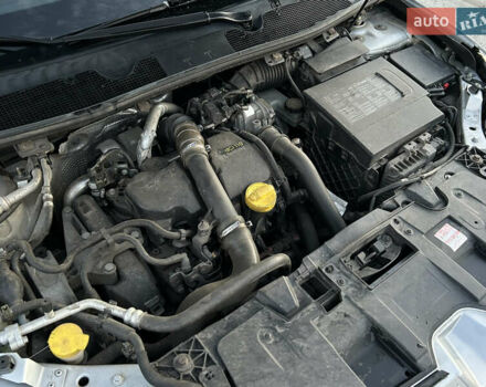 Серый Рено Меган, объемом двигателя 1.46 л и пробегом 250 тыс. км за 7200 $, фото 28 на Automoto.ua