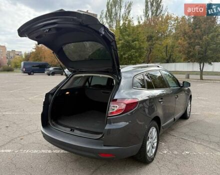 Серый Рено Меган, объемом двигателя 1.46 л и пробегом 253 тыс. км за 6700 $, фото 9 на Automoto.ua