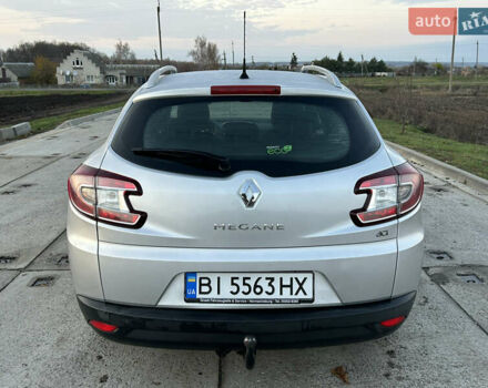 Серый Рено Меган, объемом двигателя 1.46 л и пробегом 250 тыс. км за 7200 $, фото 18 на Automoto.ua
