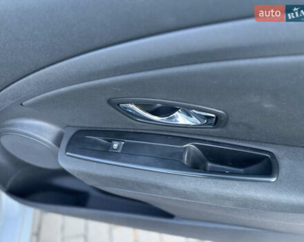 Сірий Рено Меган, об'ємом двигуна 1.5 л та пробігом 250 тис. км за 7250 $, фото 39 на Automoto.ua