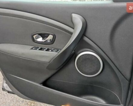 Серый Рено Меган, объемом двигателя 1.46 л и пробегом 225 тыс. км за 8500 $, фото 7 на Automoto.ua