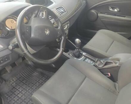 Рено Меган 2013 в Каменке-Бугской на Automoto.ua Серый Рено Меган, объемом двигателя 1.46 л и пробегом 290 тыс. км за 7000 $, фото 1 на Automoto.ua