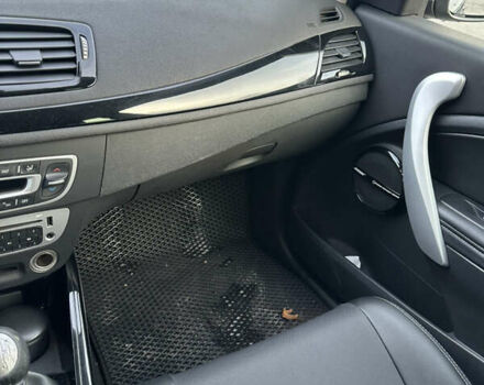 Сірий Рено Меган, об'ємом двигуна 1.6 л та пробігом 262 тис. км за 8200 $, фото 17 на Automoto.ua