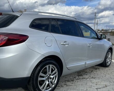 Рено Меган 2013 в Черновцах на Automoto.ua Серый Рено Меган, объемом двигателя 1.5 л и пробегом 255 тыс. км за 8280 $, фото 7 на Automoto.ua