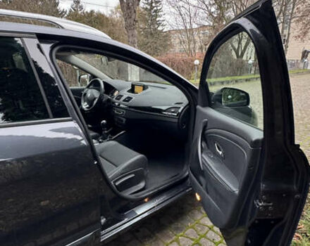 Серый Рено Меган, объемом двигателя 1.5 л и пробегом 222 тыс. км за 9999 $, фото 9 на Automoto.ua