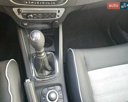 Серый Рено Меган, объемом двигателя 1.5 л и пробегом 221 тыс. км за 8850 $, фото 25 на Automoto.ua