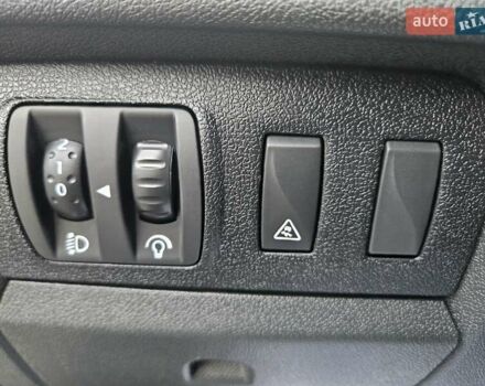 Серый Рено Меган, объемом двигателя 1.6 л и пробегом 173 тыс. км за 7450 $, фото 76 на Automoto.ua