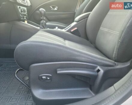 Серый Рено Меган, объемом двигателя 1.46 л и пробегом 239 тыс. км за 9550 $, фото 39 на Automoto.ua