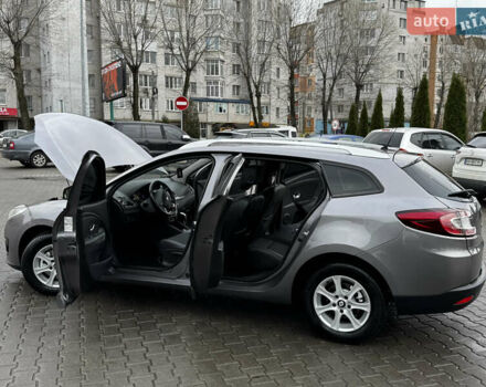 Серый Рено Меган, объемом двигателя 1.5 л и пробегом 320 тыс. км за 7600 $, фото 16 на Automoto.ua