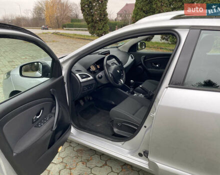 Сірий Рено Меган, об'ємом двигуна 0 л та пробігом 258 тис. км за 8250 $, фото 22 на Automoto.ua
