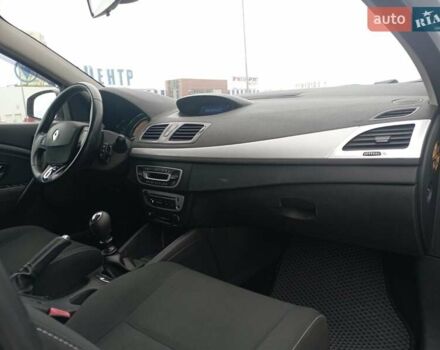 Серый Рено Меган, объемом двигателя 1.5 л и пробегом 262 тыс. км за 7000 $, фото 9 на Automoto.ua