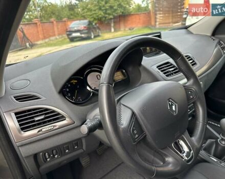 Серый Рено Меган, объемом двигателя 0 л и пробегом 146 тыс. км за 9450 $, фото 40 на Automoto.ua
