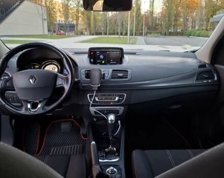 Рено Меган 2014 в Киеве на Automoto.ua Серый Рено Меган, объемом двигателя 1.46 л и пробегом 260 тыс. км за 8200 $, фото 10 на Automoto.ua