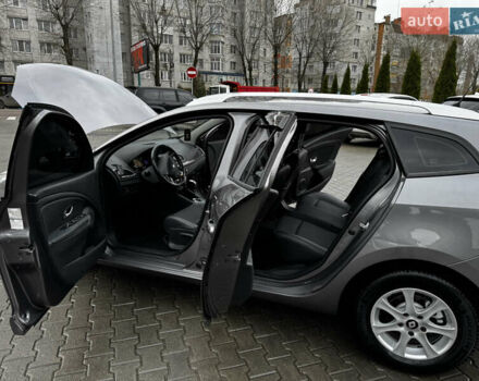 Серый Рено Меган, объемом двигателя 1.5 л и пробегом 320 тыс. км за 7600 $, фото 17 на Automoto.ua