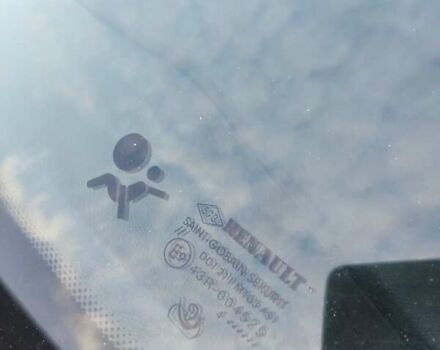 Серый Рено Меган, объемом двигателя 1.5 л и пробегом 187 тыс. км за 8600 $, фото 22 на Automoto.ua