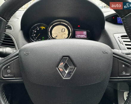 Серый Рено Меган, объемом двигателя 1.5 л и пробегом 320 тыс. км за 7600 $, фото 32 на Automoto.ua