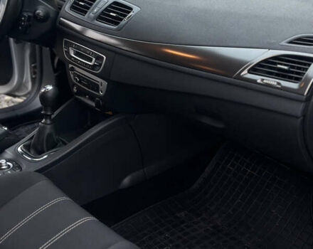 Серый Рено Меган, объемом двигателя 1.5 л и пробегом 265 тыс. км за 9200 $, фото 24 на Automoto.ua