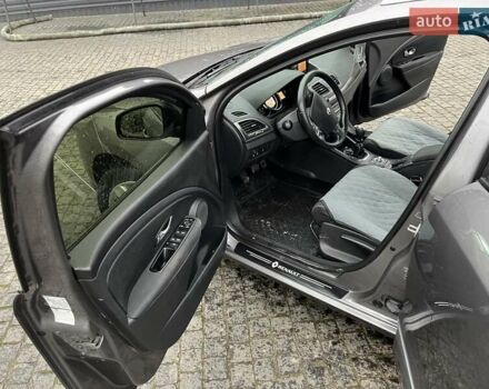 Серый Рено Меган, объемом двигателя 1.5 л и пробегом 310 тыс. км за 8700 $, фото 8 на Automoto.ua