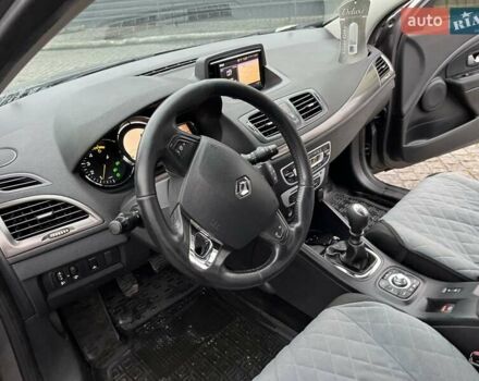 Серый Рено Меган, объемом двигателя 1.5 л и пробегом 310 тыс. км за 8700 $, фото 7 на Automoto.ua