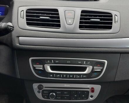 Сірий Рено Меган, об'ємом двигуна 1.5 л та пробігом 302 тис. км за 7800 $, фото 8 на Automoto.ua