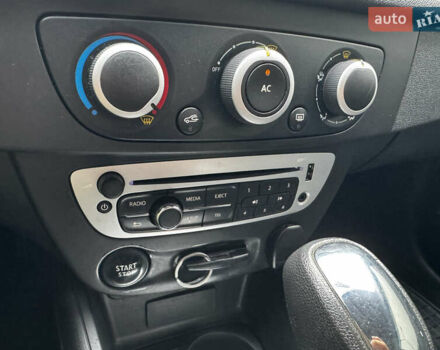 Серый Рено Меган, объемом двигателя 1.5 л и пробегом 320 тыс. км за 7600 $, фото 30 на Automoto.ua